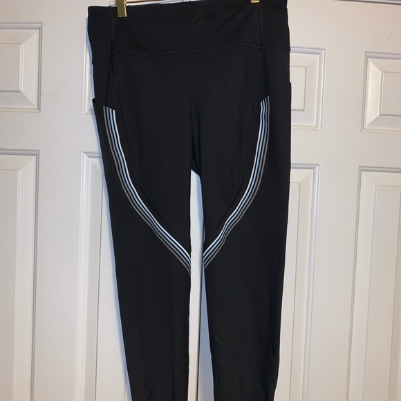 Lululemon special edition fast and free size 12